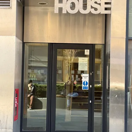 Park View Center * Брадфорд