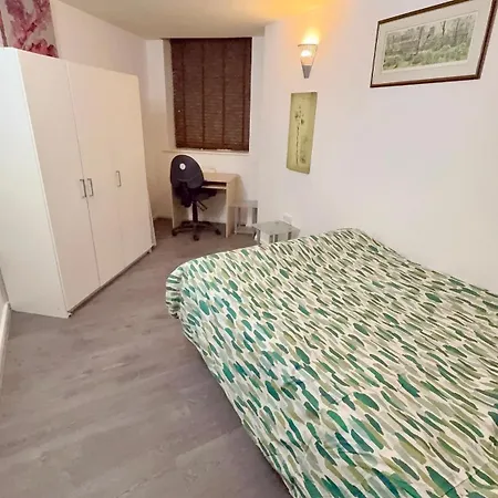Homestay Park View Center